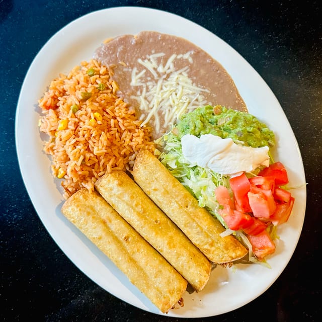 Flautas Mexicanas.