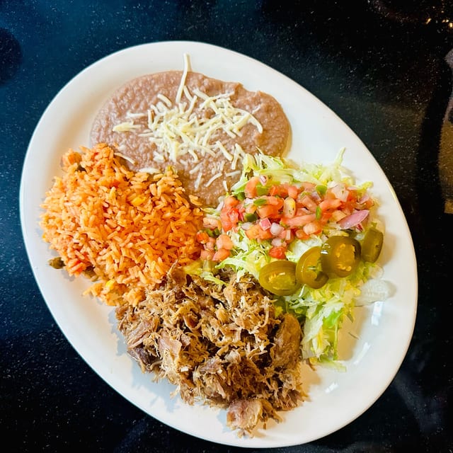 Carnitas Michoacanas.
